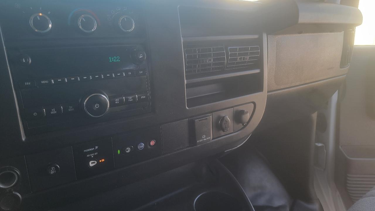 Chevrolet Express Cargo Van RWD 2500 135" 2020