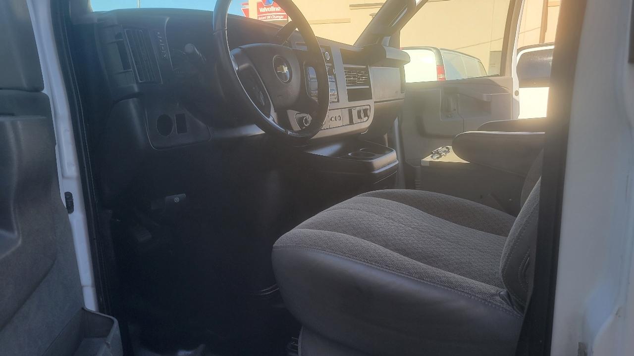 Chevrolet Express Cargo Van RWD 2500 135" 2020
