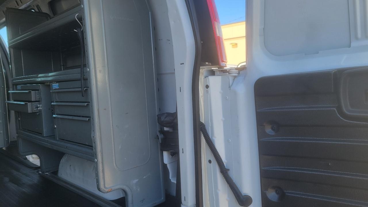 Chevrolet Express Cargo Van RWD 2500 135" 2020