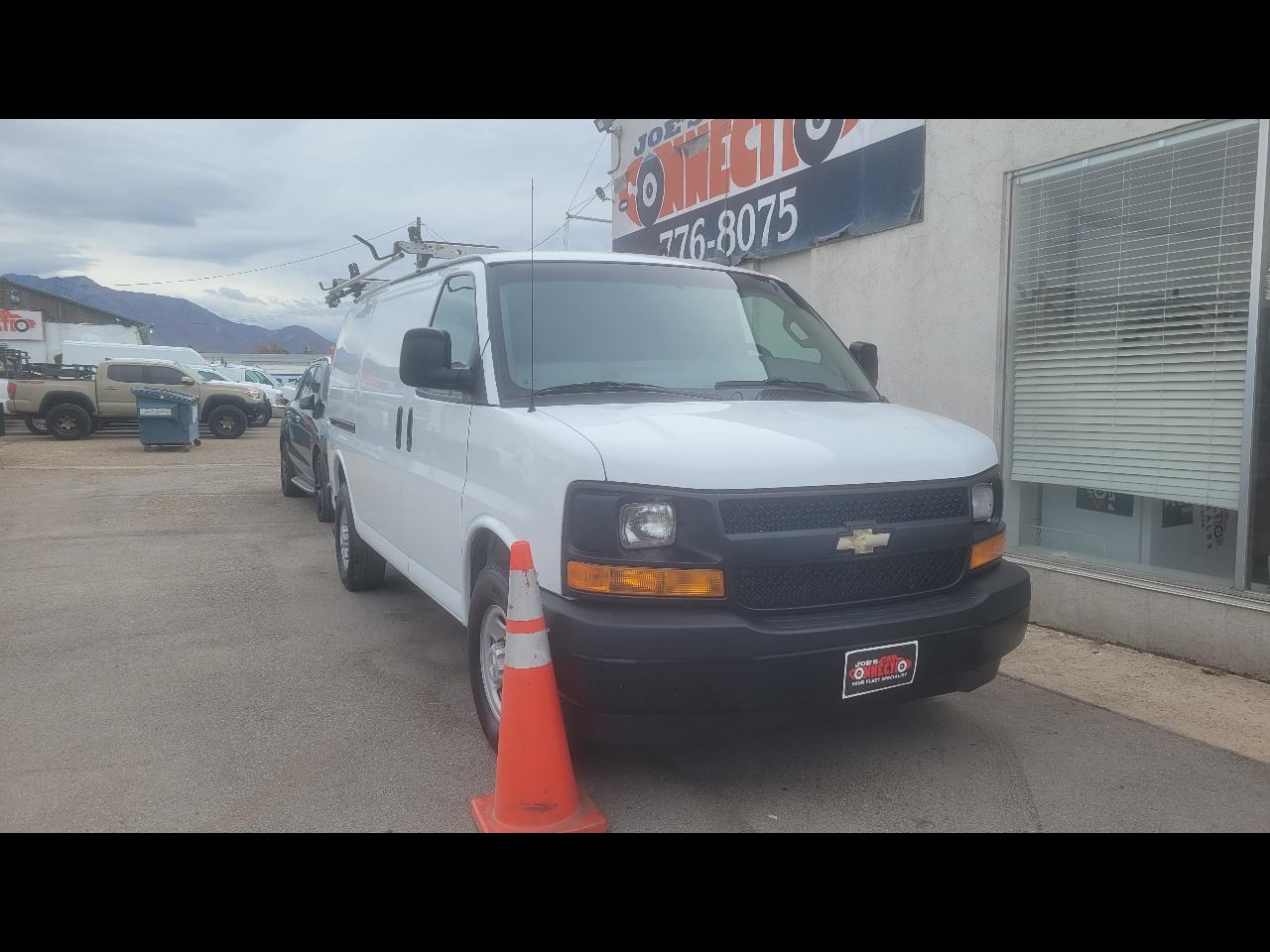 Chevrolet Express Cargo Van RWD 2500 135" 2017