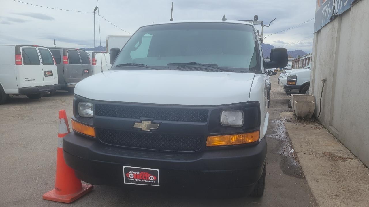 Chevrolet Express Cargo Van RWD 2500 135" 2017