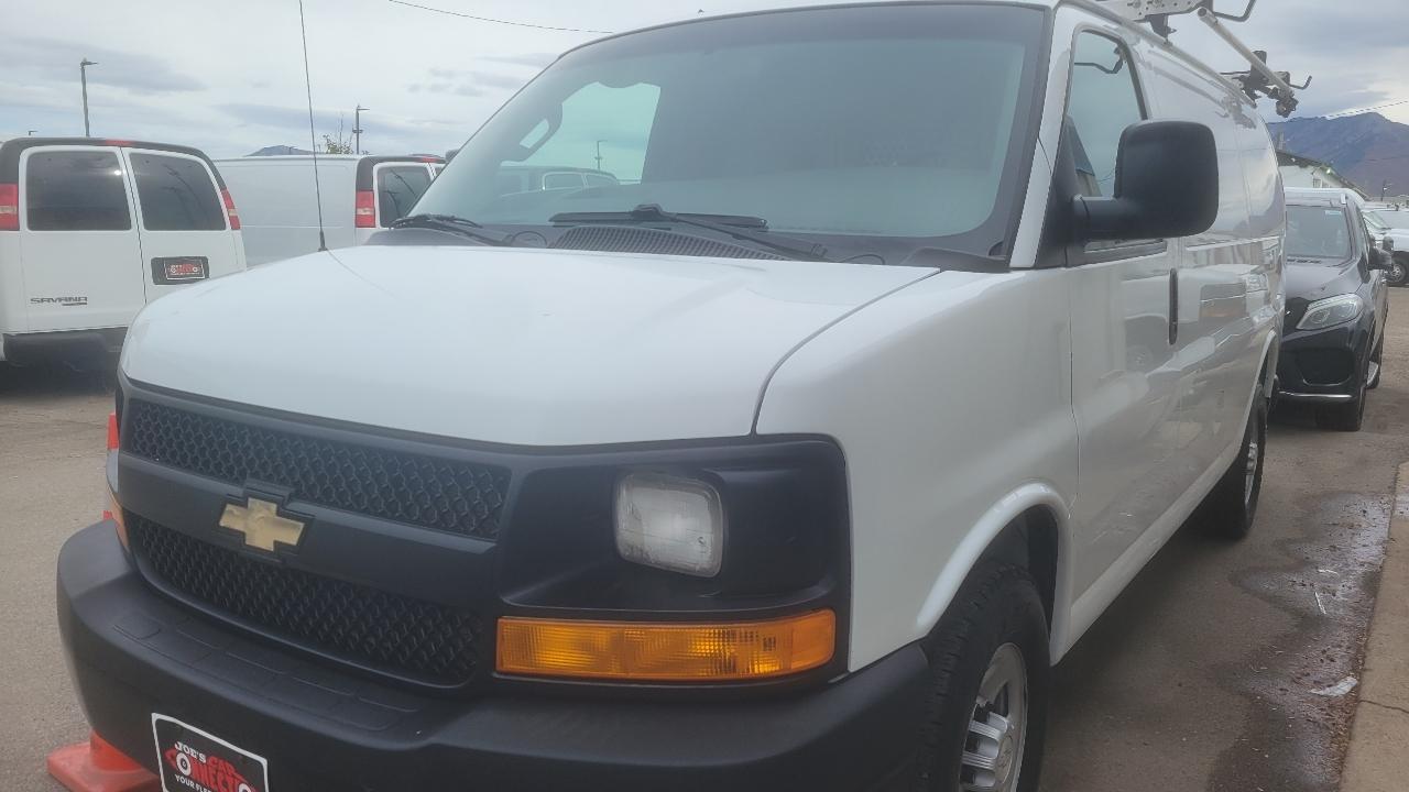Chevrolet Express Cargo Van RWD 2500 135" 2017