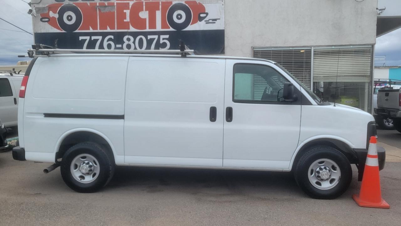 Chevrolet Express Cargo Van RWD 2500 135" 2017