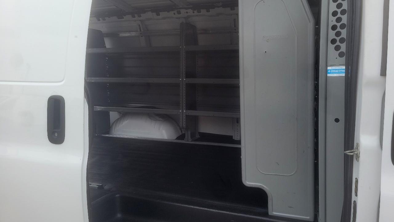Chevrolet Express Cargo Van RWD 2500 135" 2017