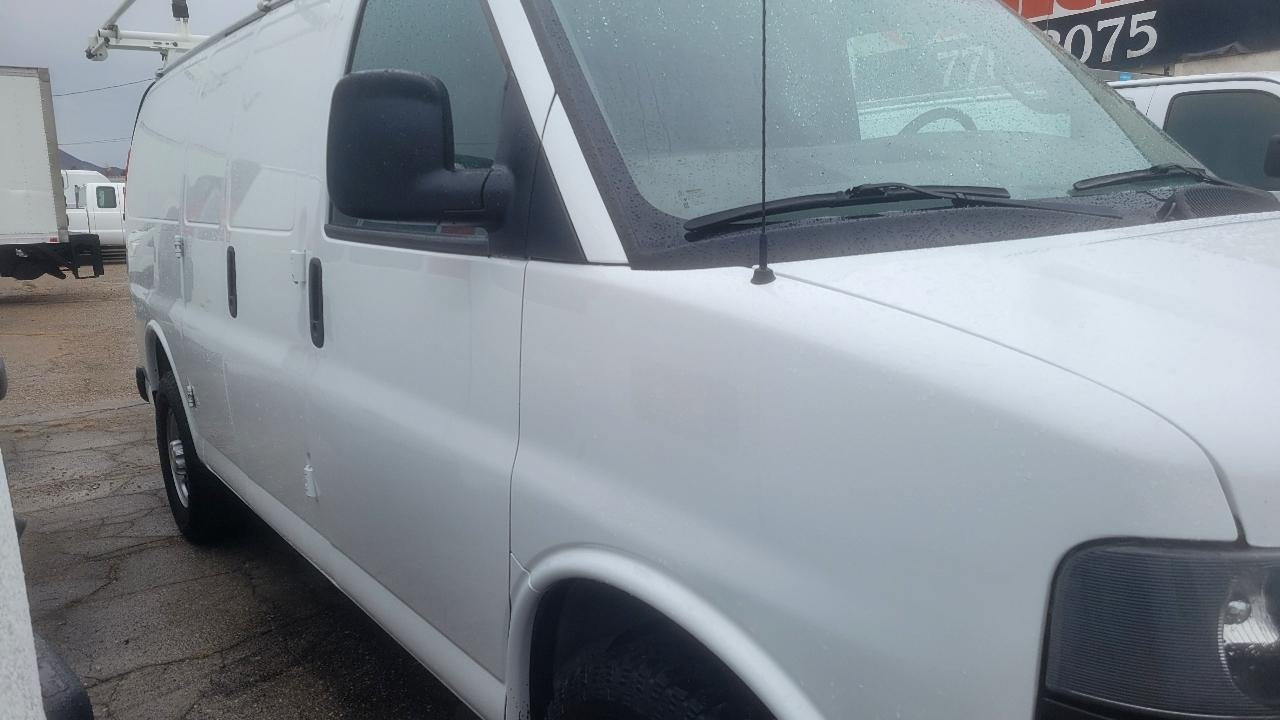 Chevrolet Express Cargo Van RWD 2500 135" 2020