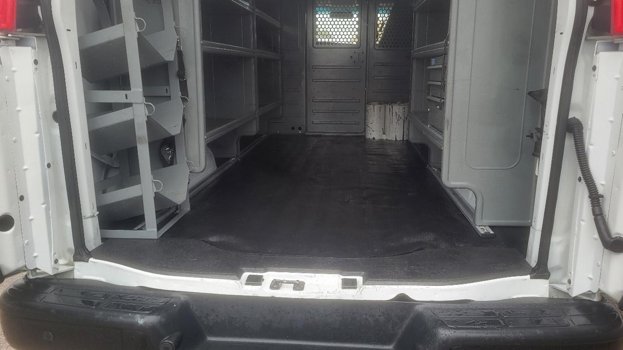Chevrolet Express Cargo Van RWD 2500 135" 2020