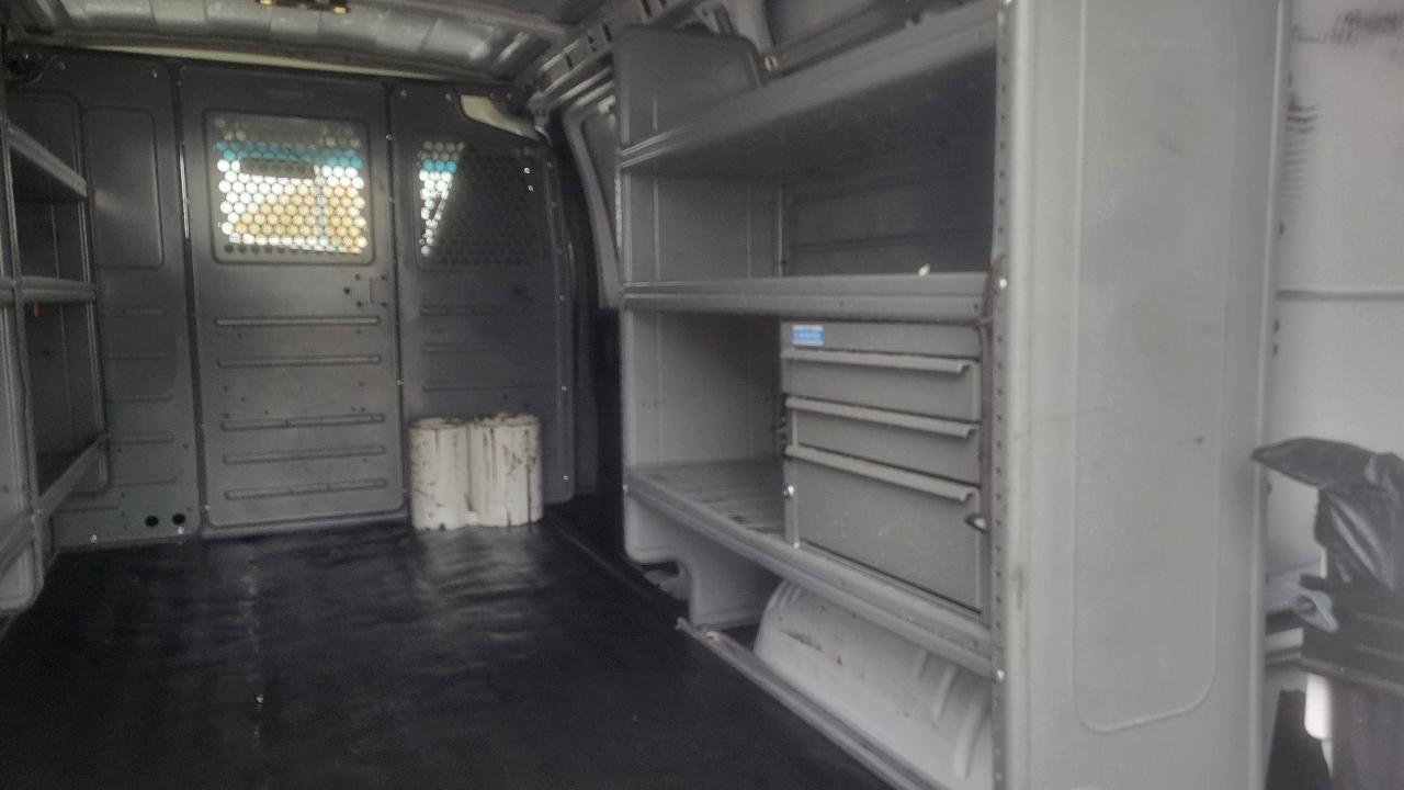 Chevrolet Express Cargo Van RWD 2500 135" 2020