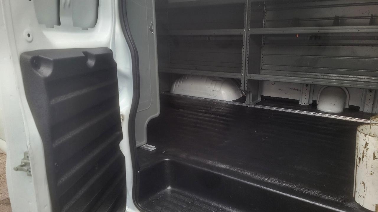 Chevrolet Express Cargo Van RWD 2500 135" 2020