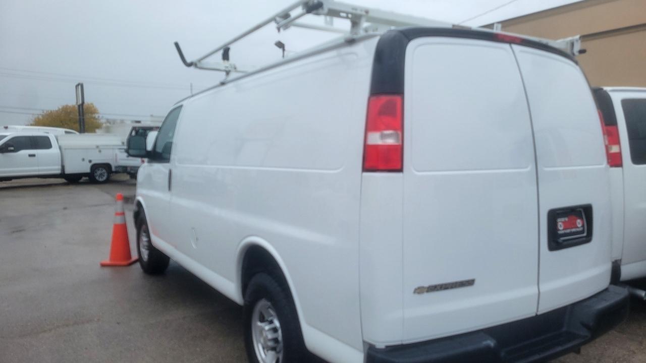 Chevrolet Express Cargo Van RWD 2500 135" 2020