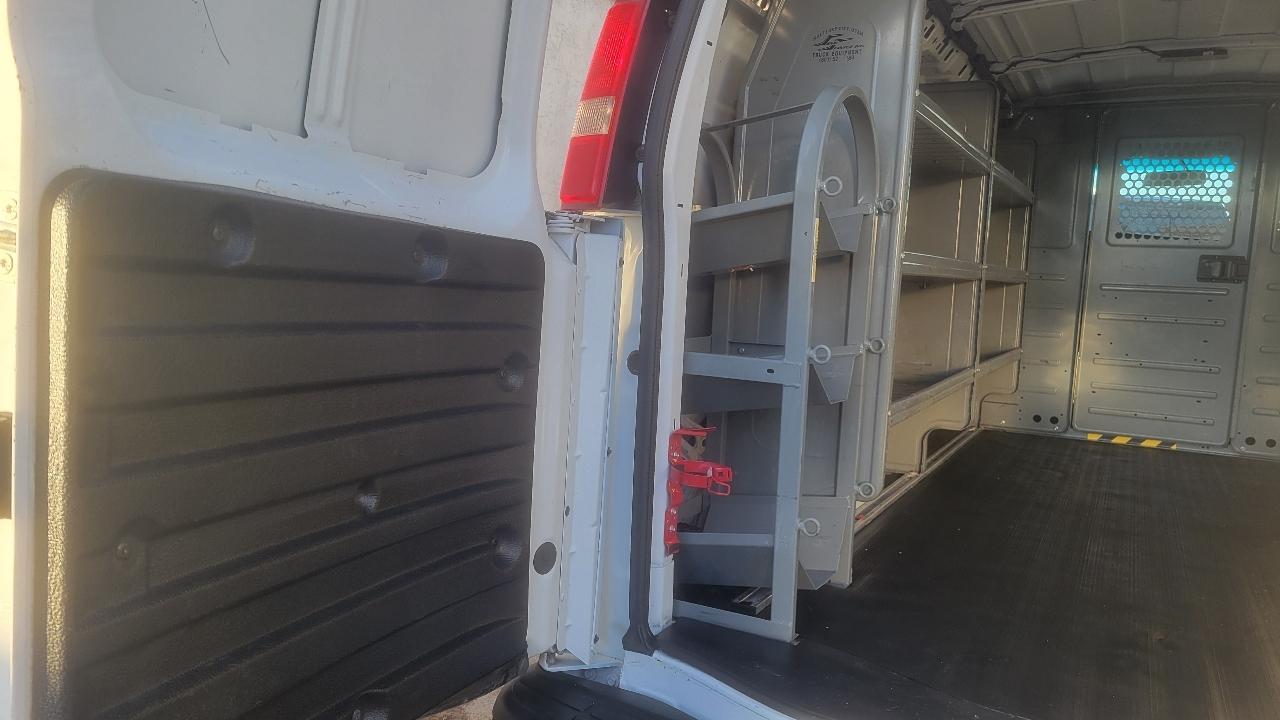 Chevrolet Express Cargo Van RWD 2500 135" 2017