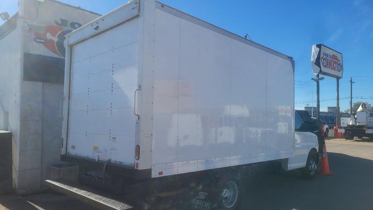 Chevrolet Express Commercial Cutaway 3500 Van 159" 2019