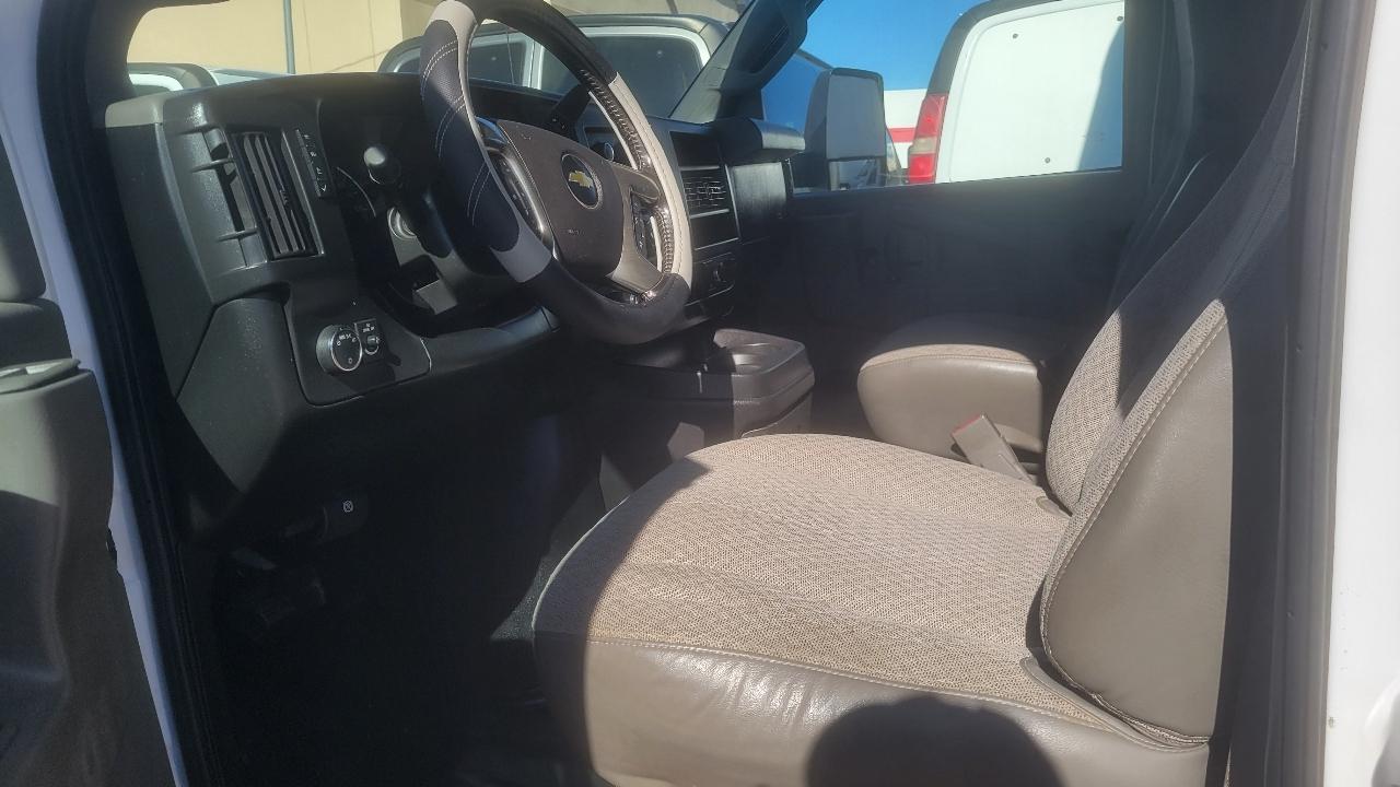 Chevrolet Express Commercial Cutaway 3500 Van 159" 2019