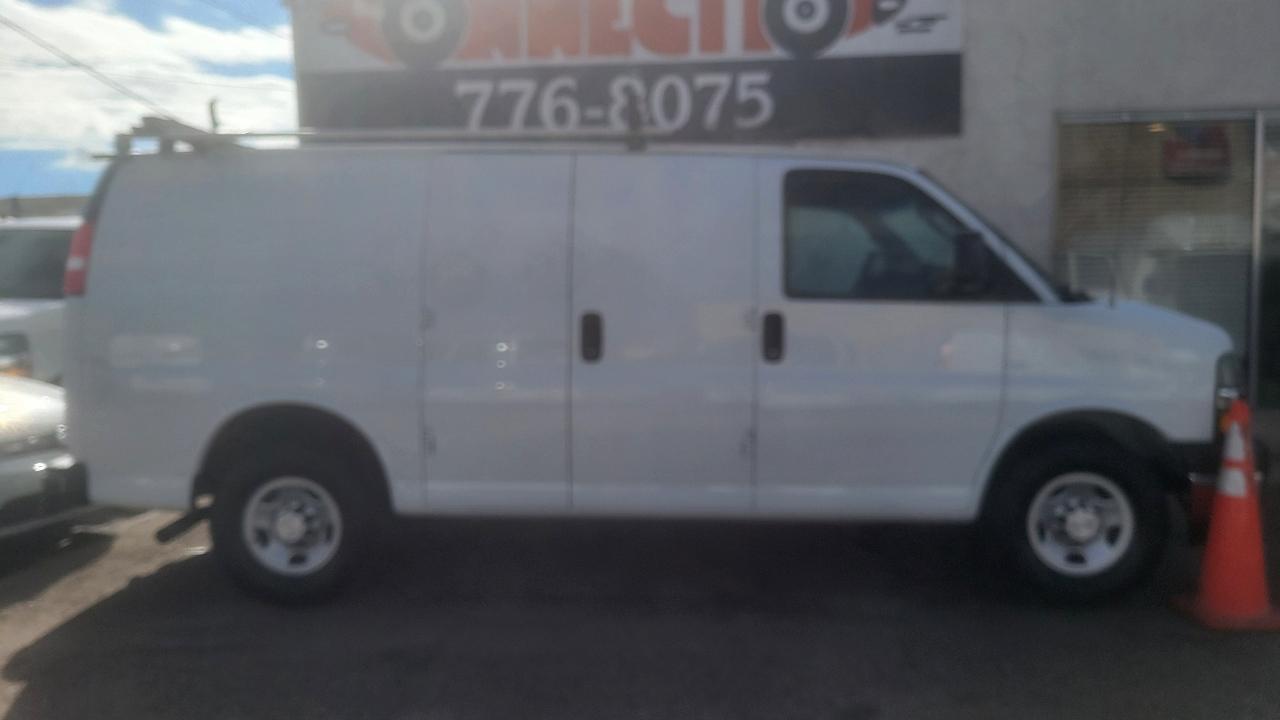 Chevrolet Express Cargo Van RWD 2500 135" 2018