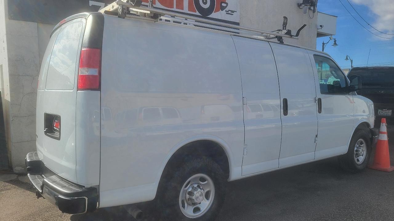 Chevrolet Express Cargo Van RWD 2500 135" 2018
