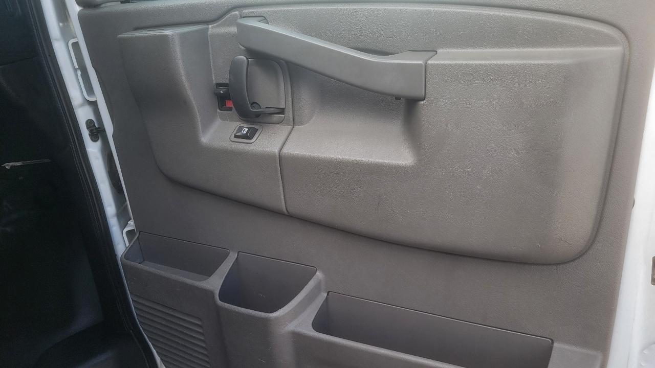Chevrolet Express Cargo Van RWD 2500 135" 2018