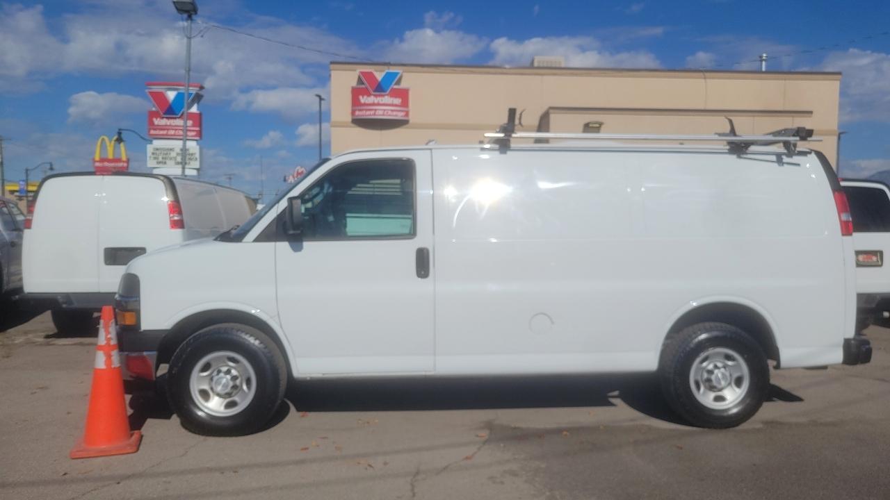 Chevrolet Express Cargo Van RWD 2500 135" 2018
