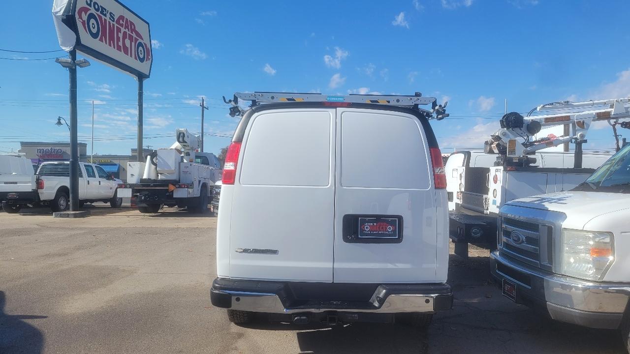 Chevrolet Express Cargo Van RWD 2500 135" 2018