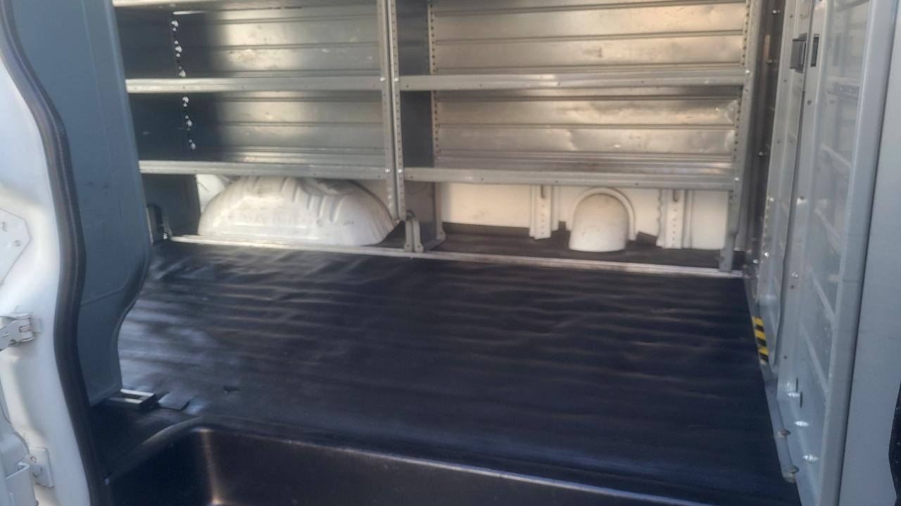 Chevrolet Express Cargo Van RWD 2500 135" 2018