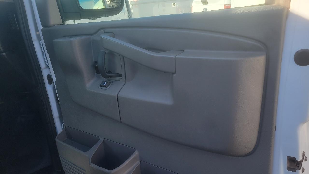 Chevrolet Express Cargo Van RWD 2500 135" 2018
