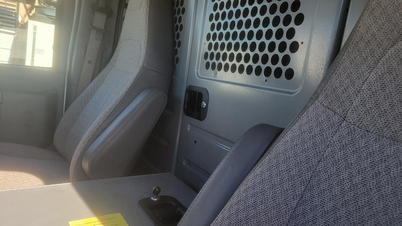 Chevrolet Express Cargo Van RWD 2500 135" 2018