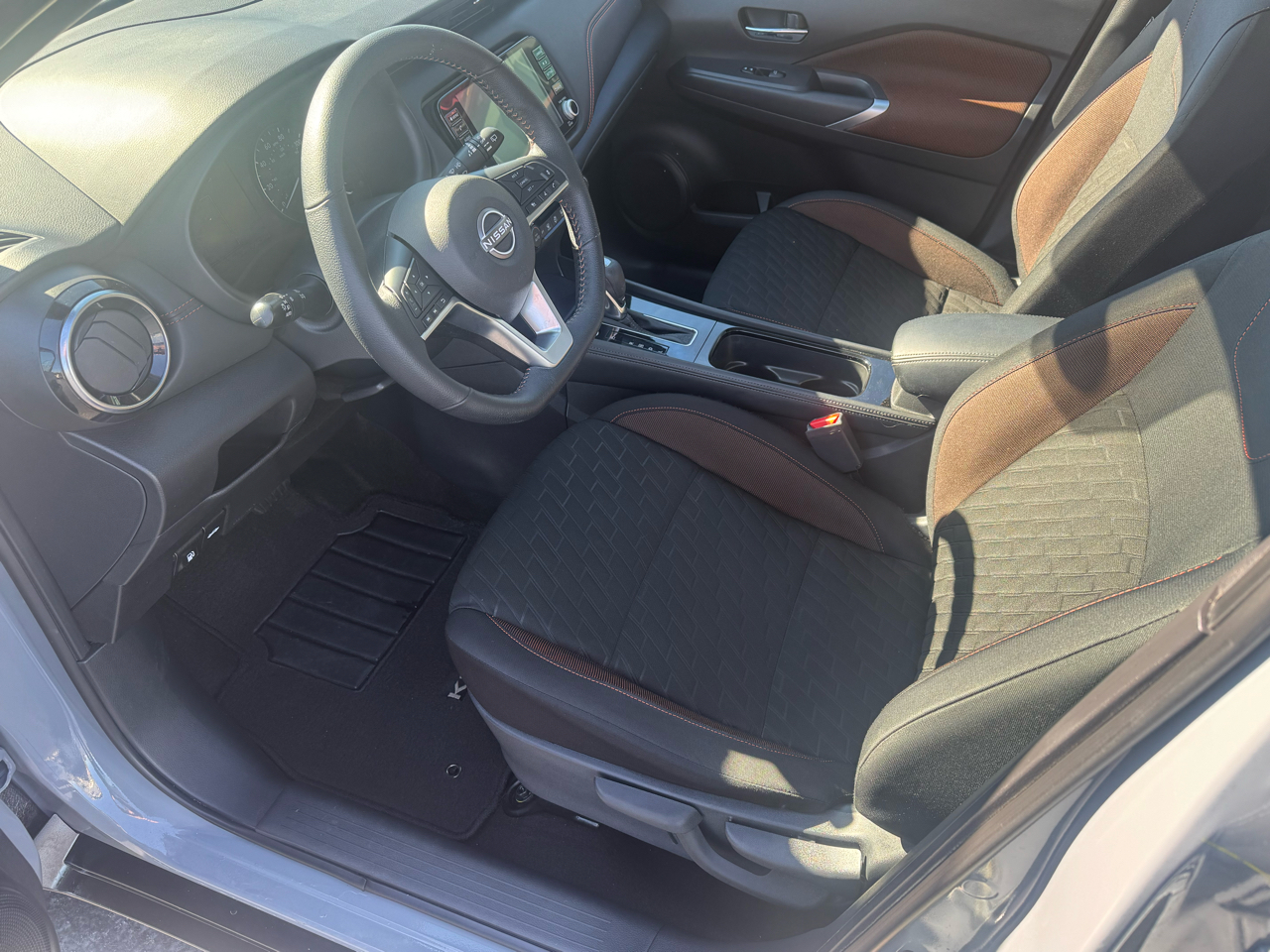 Nissan Kicks SR FWD 2023 Nissan Kicks SR FWD 2023