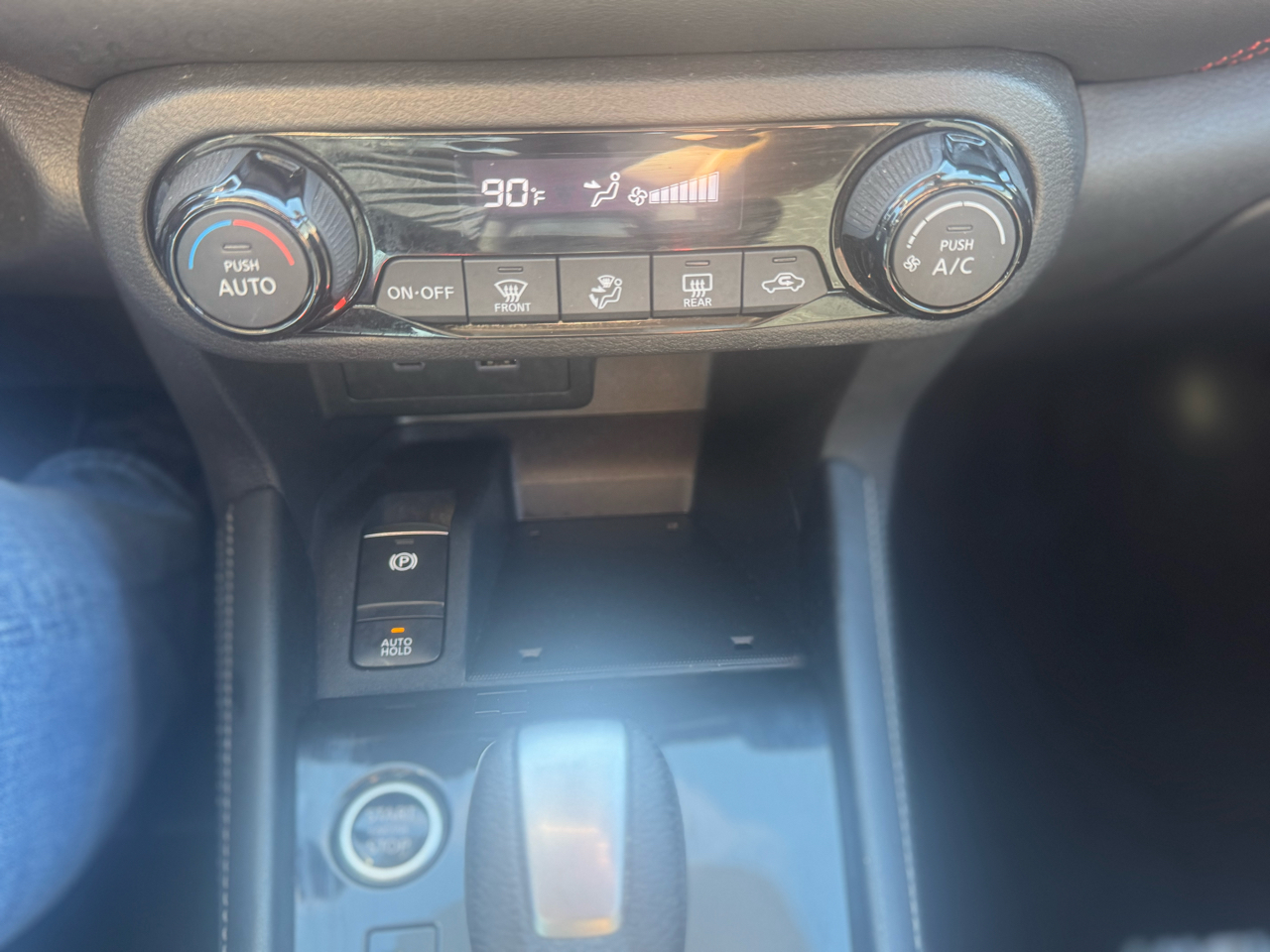 Nissan Kicks SR FWD 2023 Nissan Kicks SR FWD 2023