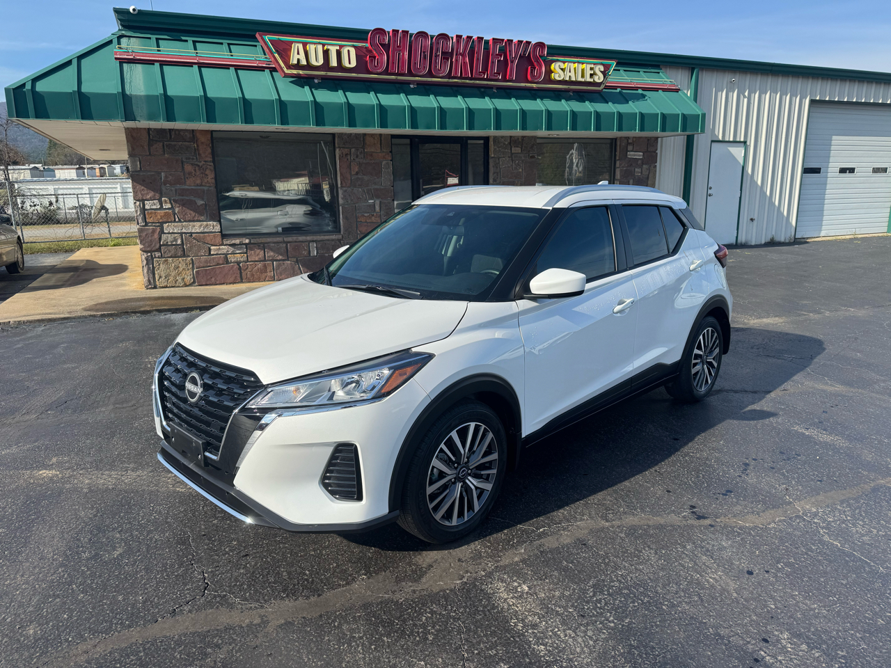 2024 Nissan Kicks SV FWD