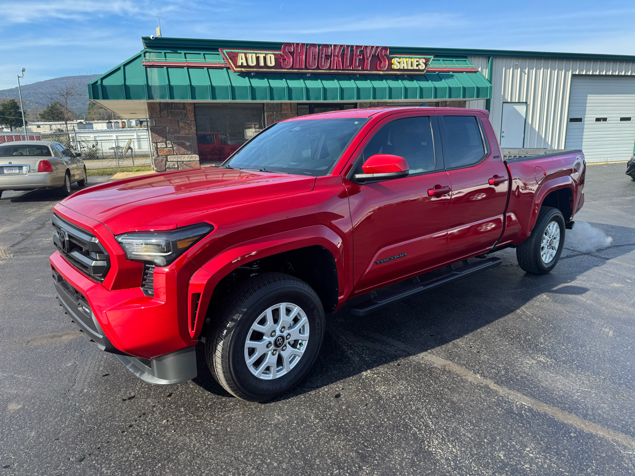 2025 Toyota Tacoma 4WD SR5 Double Cab 6' Bed AT (Natl)