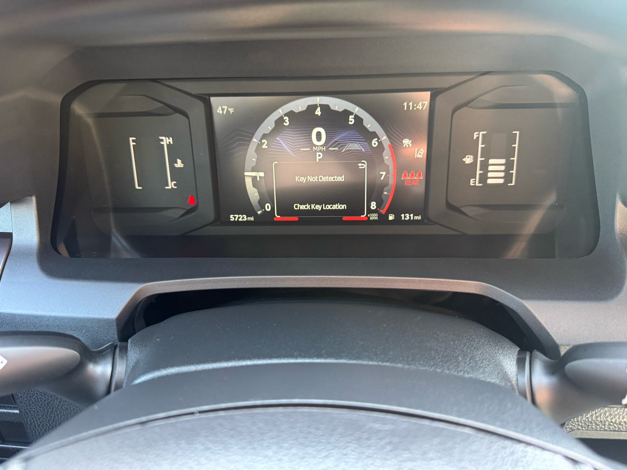 Toyota Tacoma 4WD SR5 Double Cab 6' Bed AT (Natl) 2025