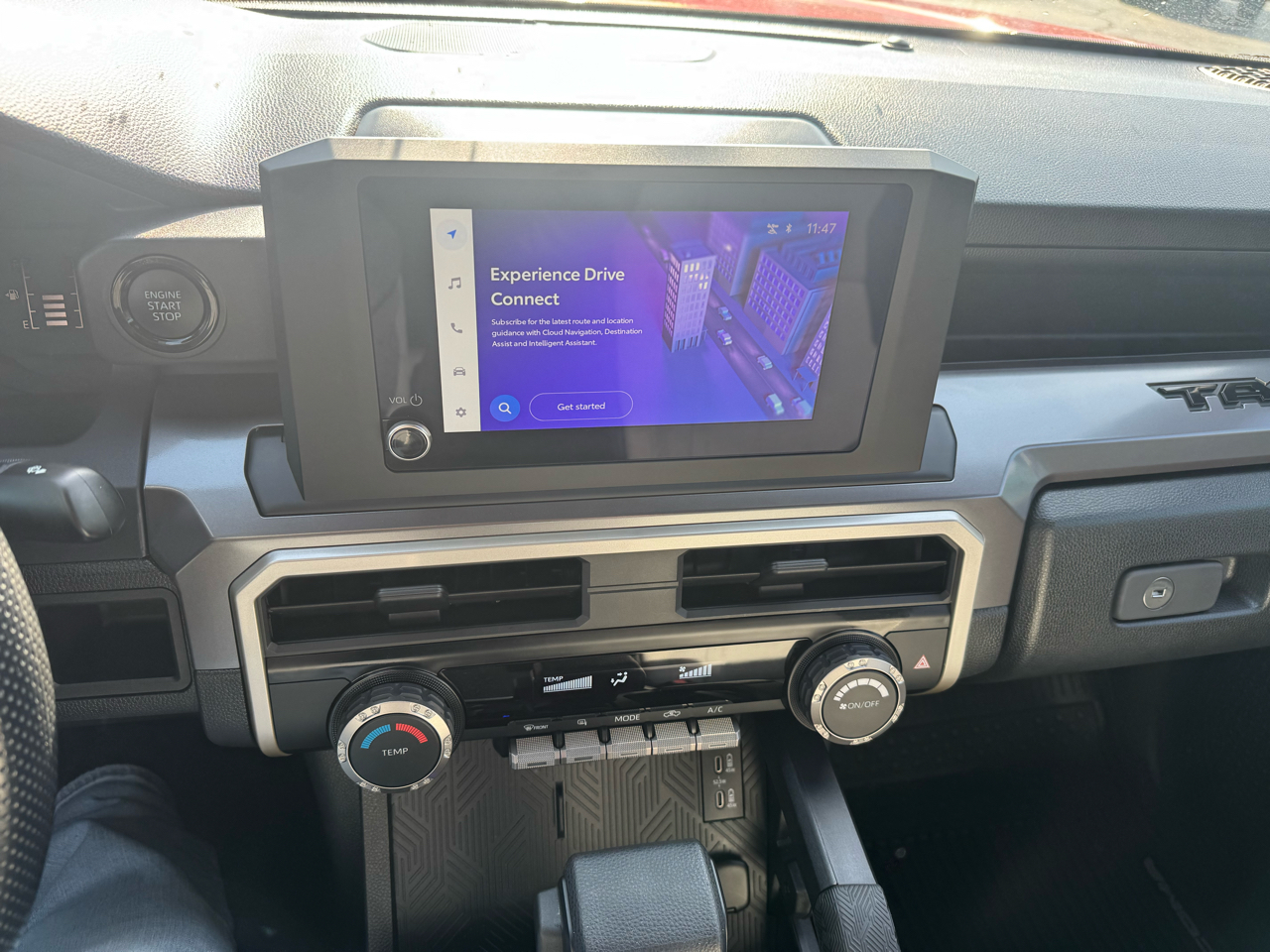 Toyota Tacoma 4WD SR5 Double Cab 6' Bed AT (Natl) 2025