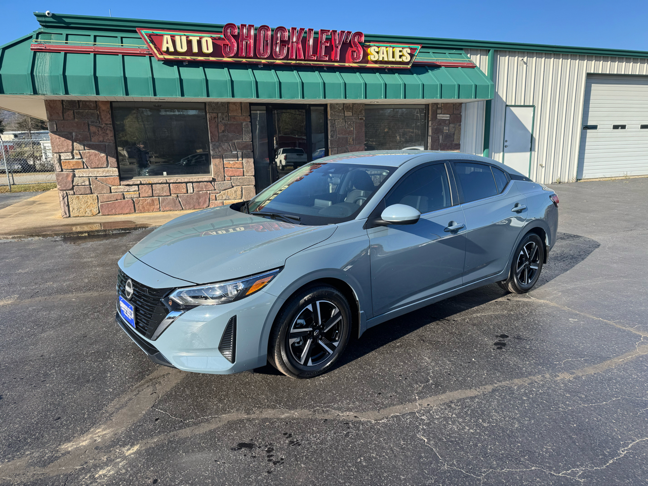2025 Nissan Sentra SV CVT