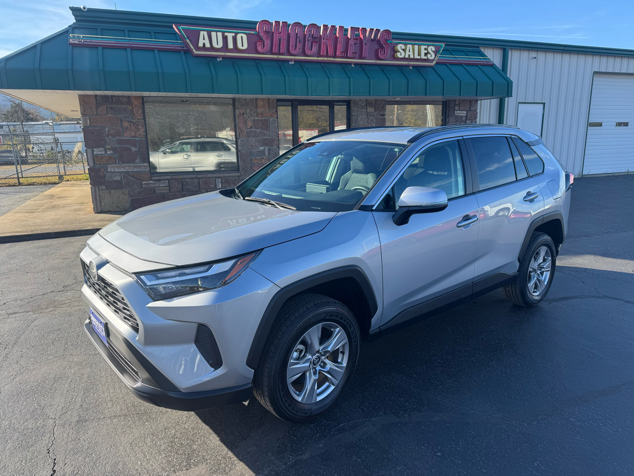 2025 Toyota RAV4 XLE FWD (Natl)