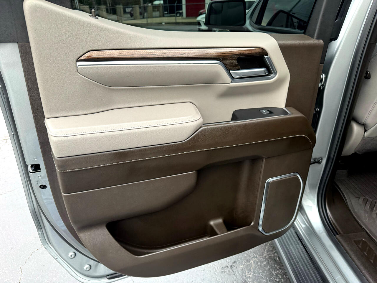 Chevrolet Silverado 1500 4WD Crew Cab 147" LT w/1LT 2024