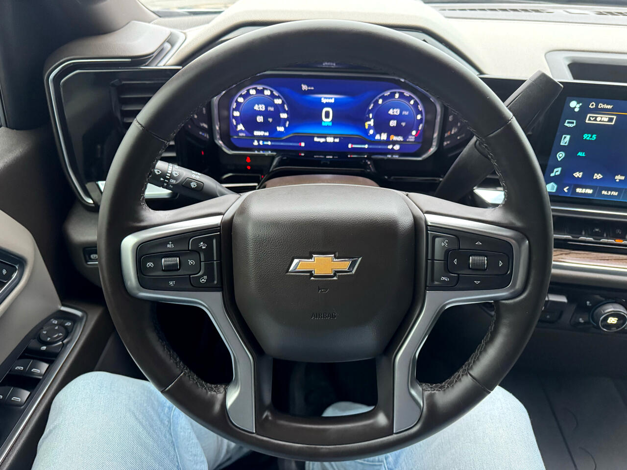 Chevrolet Silverado 1500 4WD Crew Cab 147" LT w/1LT 2024