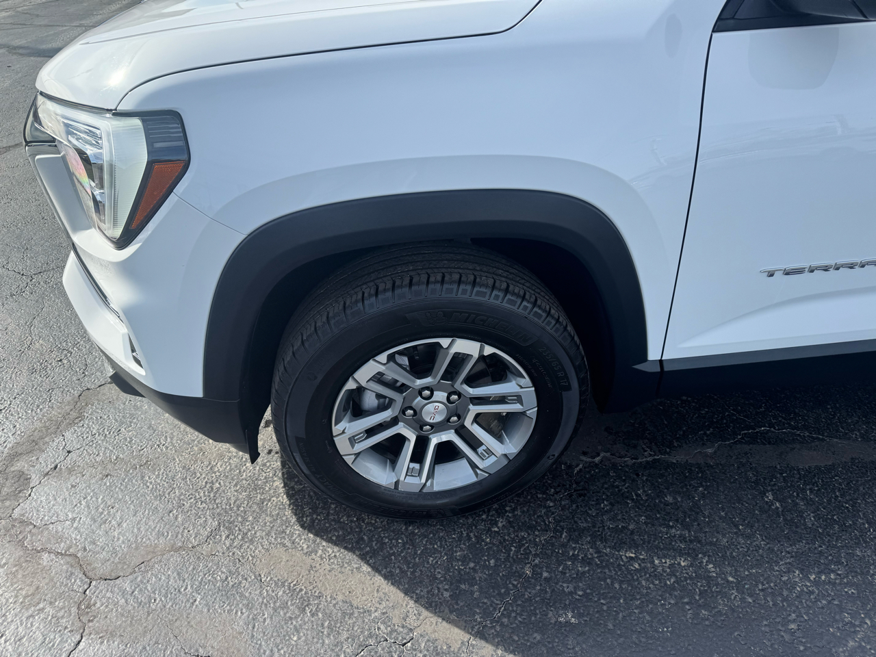 GMC Terrain FWD 4dr Elevation 2025