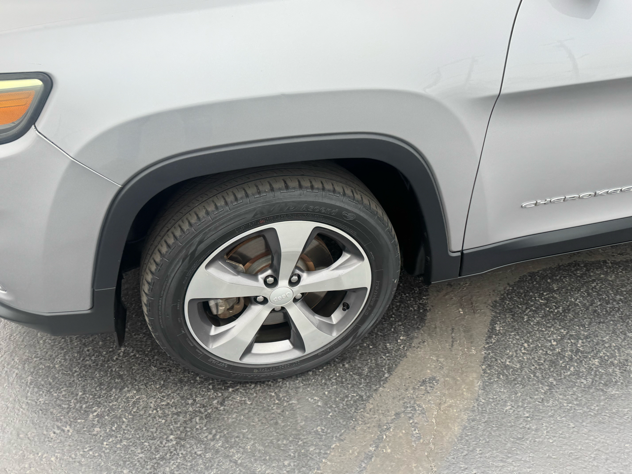 Jeep Cherokee Limited FWD 2019