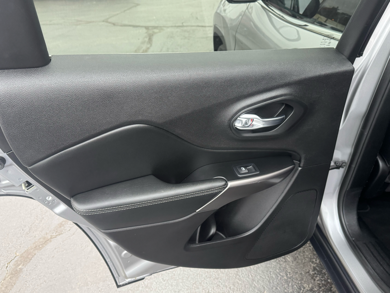 Jeep Cherokee Limited FWD 2019