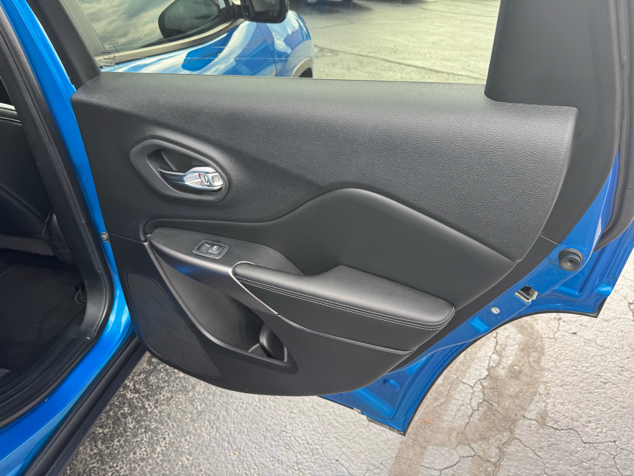 Jeep Cherokee Latitude Lux FWD 2022