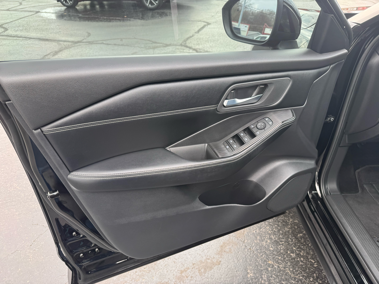 Nissan Rogue FWD SV 2025