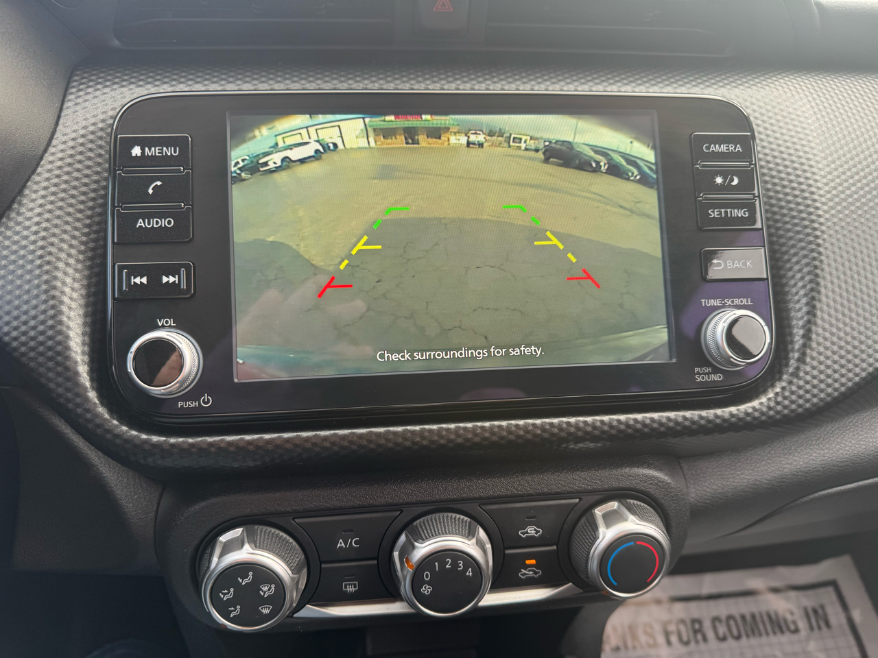 Nissan Kicks SV FWD 2024