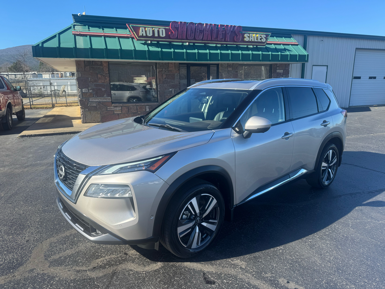 2023 Nissan Rogue FWD SL