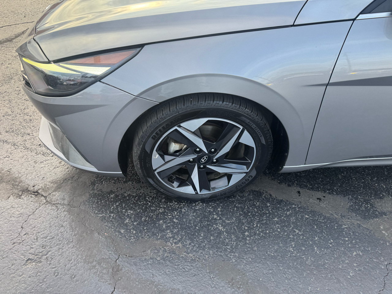 Hyundai Elantra Limited IVT *Ltd Avail* 2021