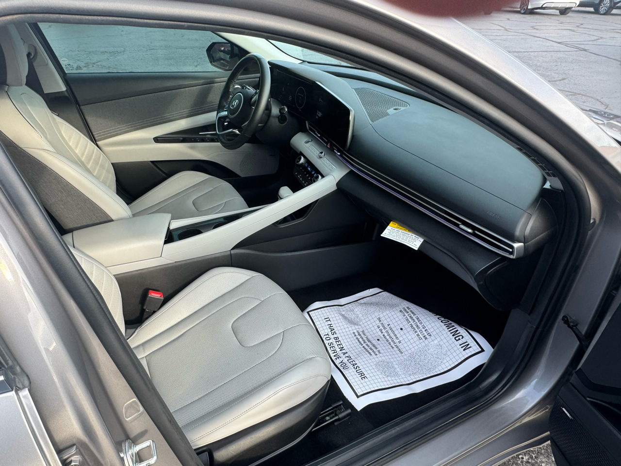 Hyundai Elantra Limited IVT *Ltd Avail* 2021