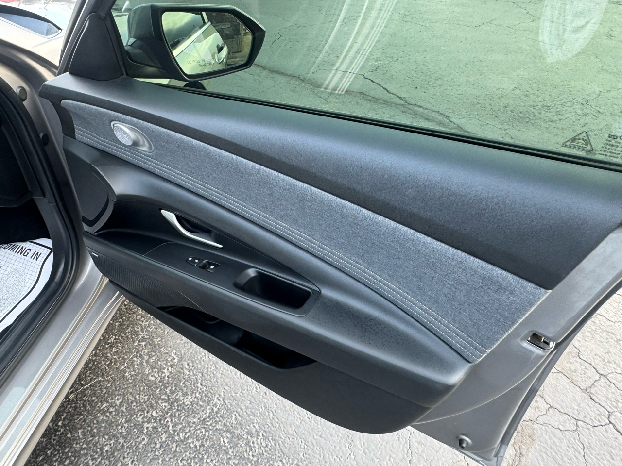 Hyundai Elantra Limited IVT *Ltd Avail* 2021