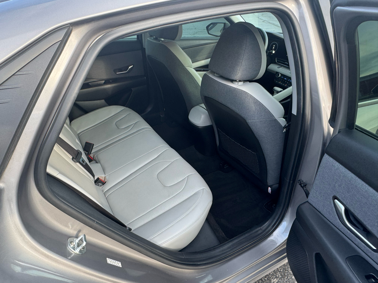 Hyundai Elantra Limited IVT *Ltd Avail* 2021