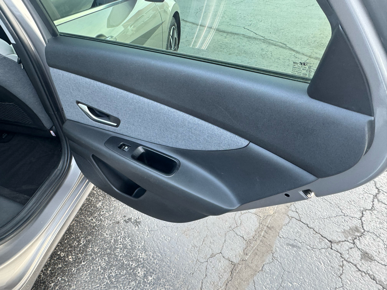 Hyundai Elantra Limited IVT *Ltd Avail* 2021