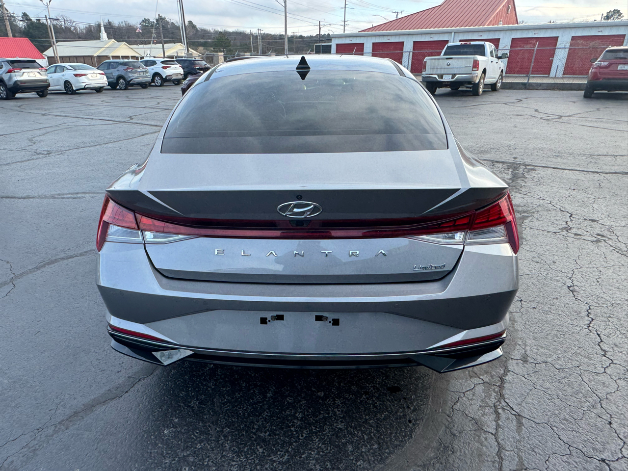 Hyundai Elantra Limited IVT *Ltd Avail* 2021