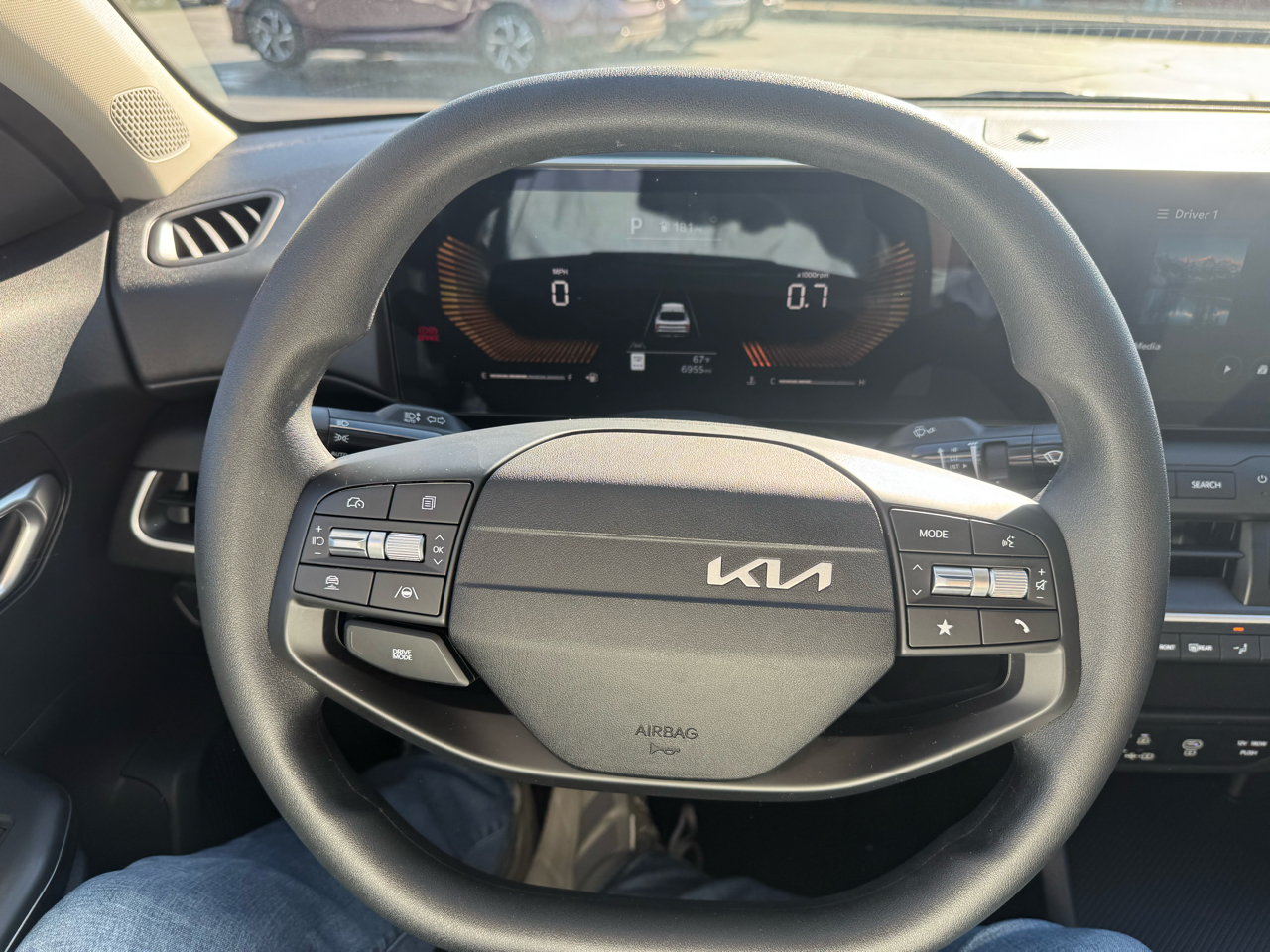 Kia K4 LXS FWD 2025
