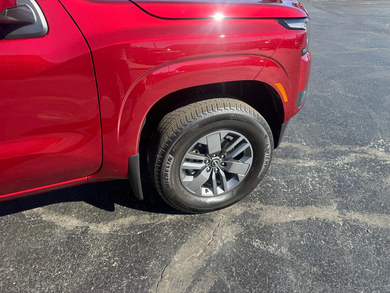 Nissan Frontier Crew Cab 4x4 SV 2025