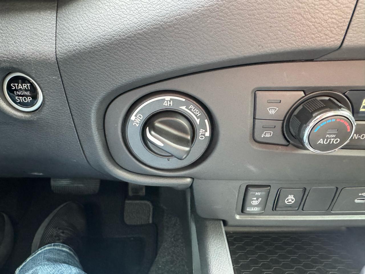 Nissan Frontier Crew Cab 4x4 SV Auto Long Bed 2023